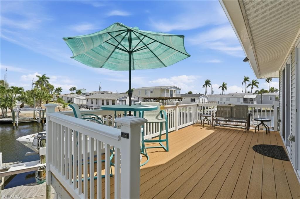 850 Oak ST, FORT MYERS BEACH FL 33931-12