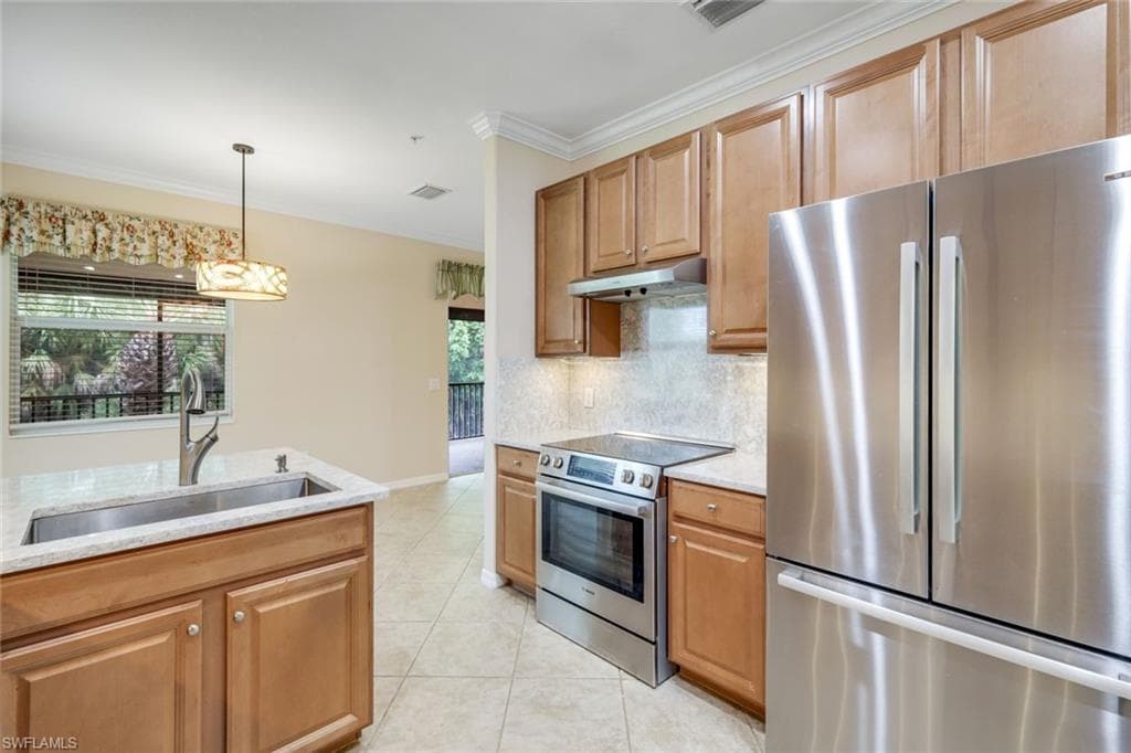 10240 Cobble Notch LOOP # 201, BONITA SPRINGS FL 34135-8