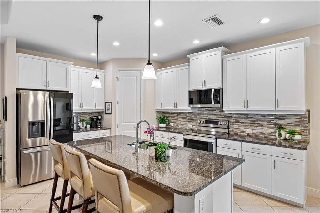 3585 Canopy CIR, NAPLES FL 34120-21