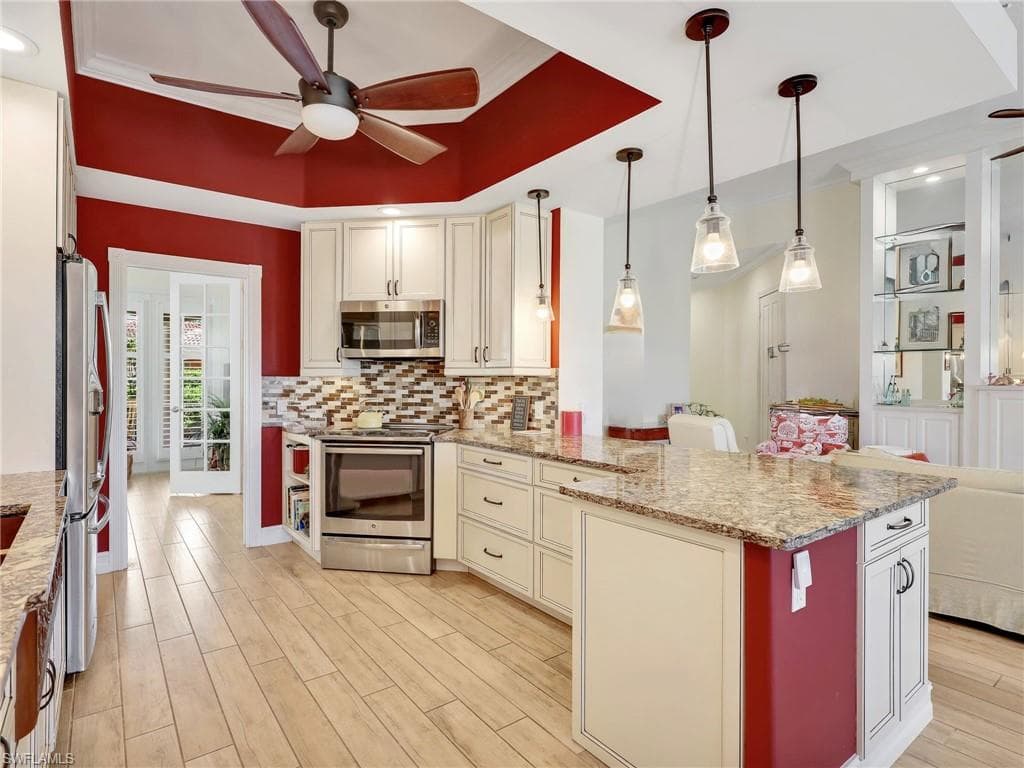 14815 Carducci CT, BONITA SPRINGS FL 34135-12