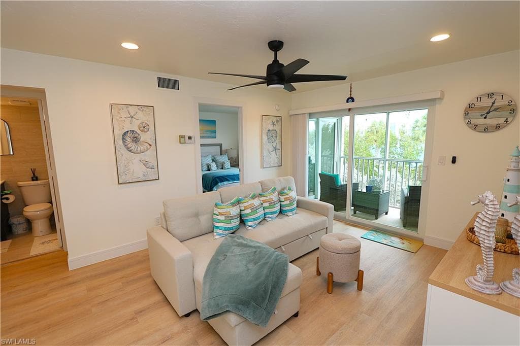 2235 San Marco RD # 204, MARCO ISLAND FL 34145-6
