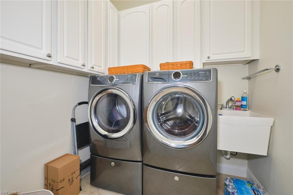 16420 Edgemont DR, FORT MYERS FL 33908-45