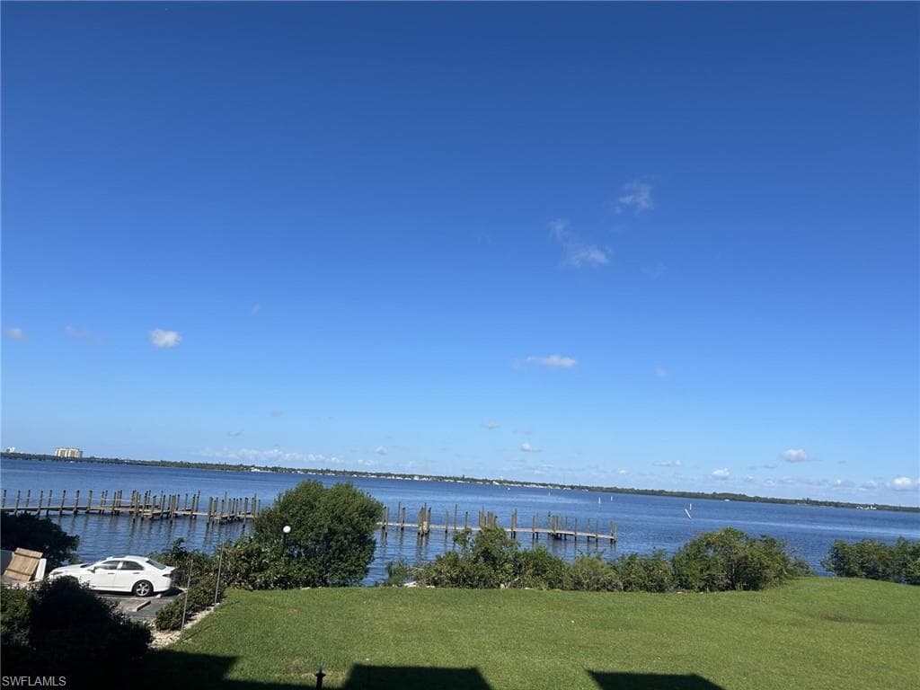 2885 Palm Beach BLVD # 103, FORT MYERS FL 33916-4