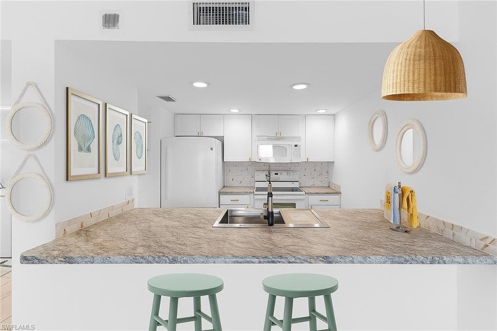 2885 Palm Beach BLVD # 103, FORT MYERS FL 33916-8