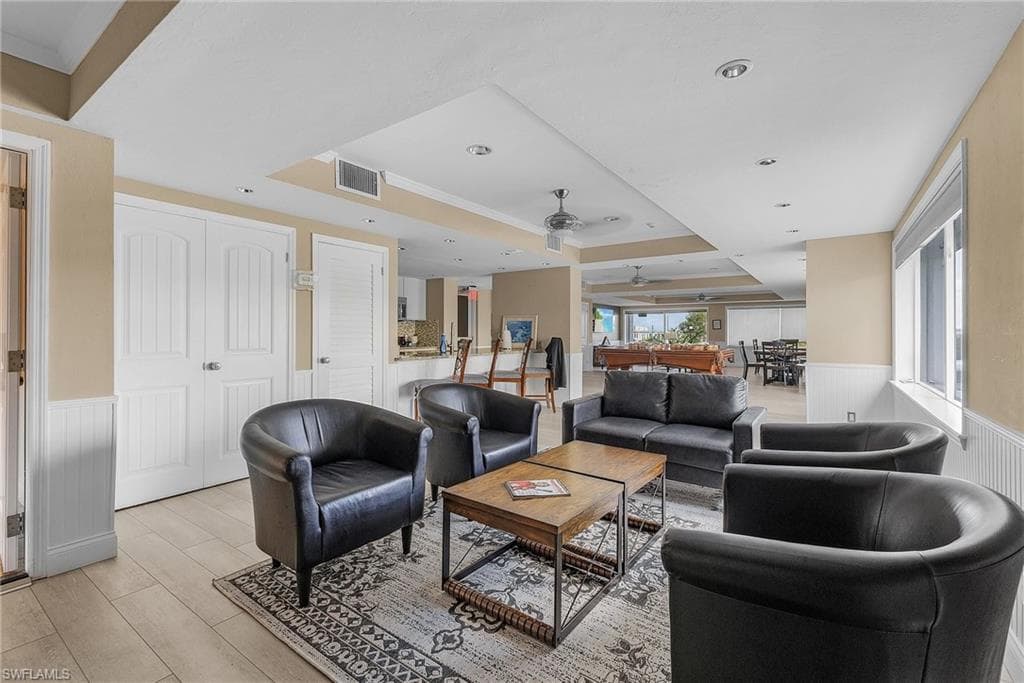 2885 Palm Beach BLVD # 103, FORT MYERS FL 33916-32