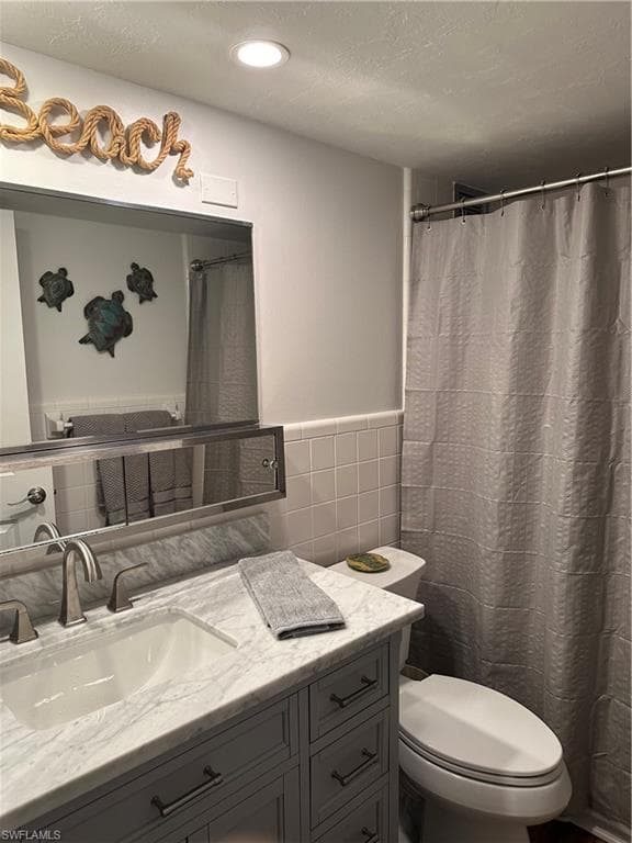 1300 Gulf Shore BLVD N # 304, NAPLES FL 34102-17