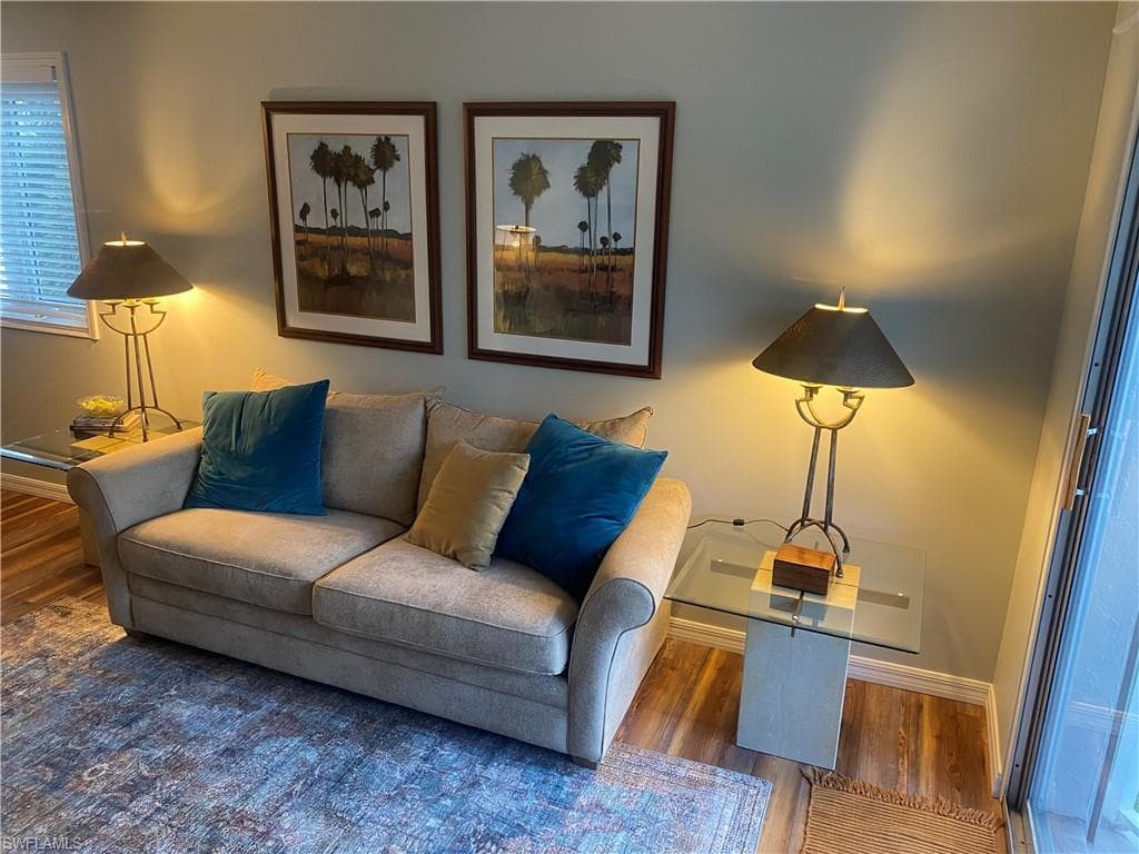 1300 Gulf Shore BLVD N # 304, NAPLES FL 34102-14