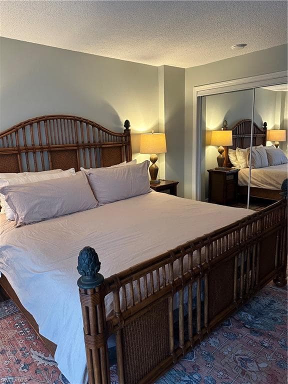 1300 Gulf Shore BLVD N # 304, NAPLES FL 34102-18