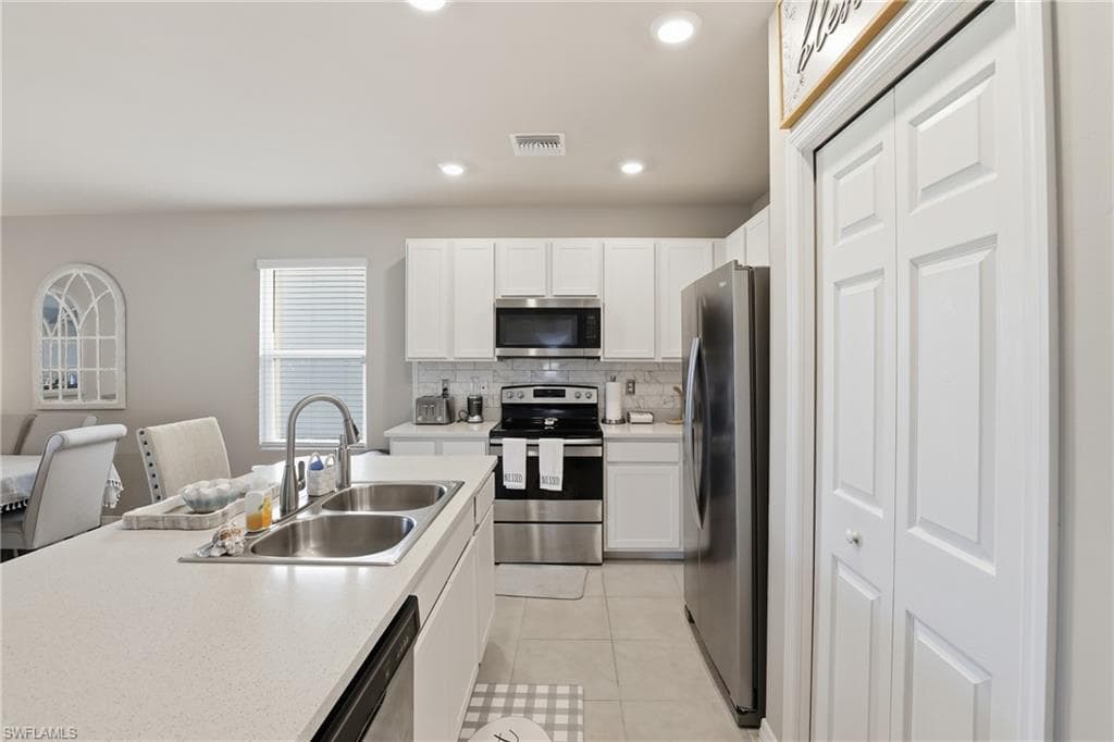 15388 Wildflower CIR, NAPLES FL 34119-7