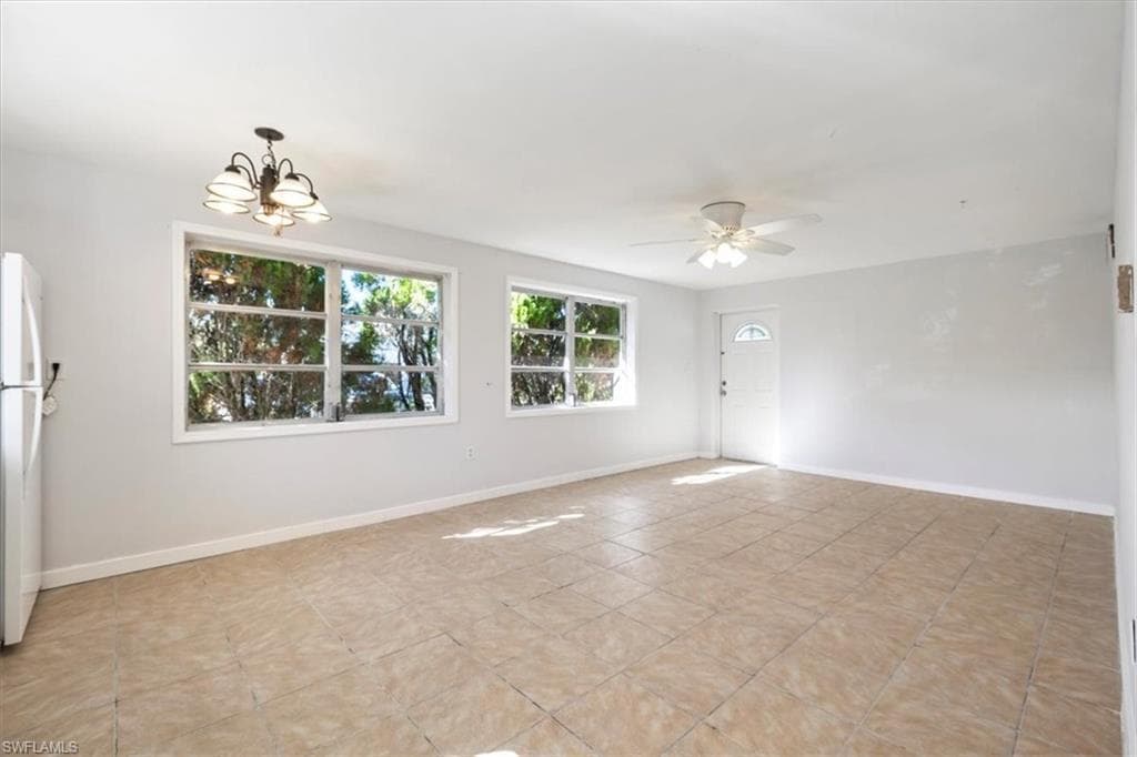 681/683 95th AVE N, NAPLES FL 34108-5