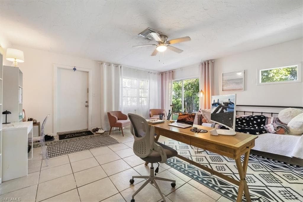 681/683 95th AVE N, NAPLES FL 34108-13