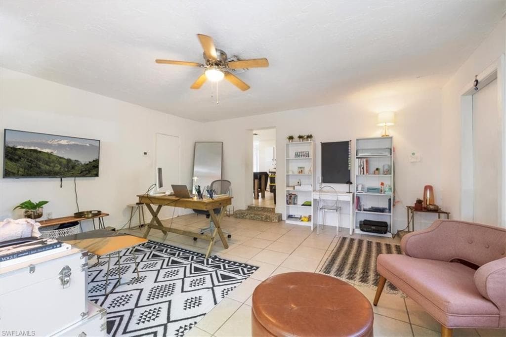 681/683 95th AVE N, NAPLES FL 34108-14