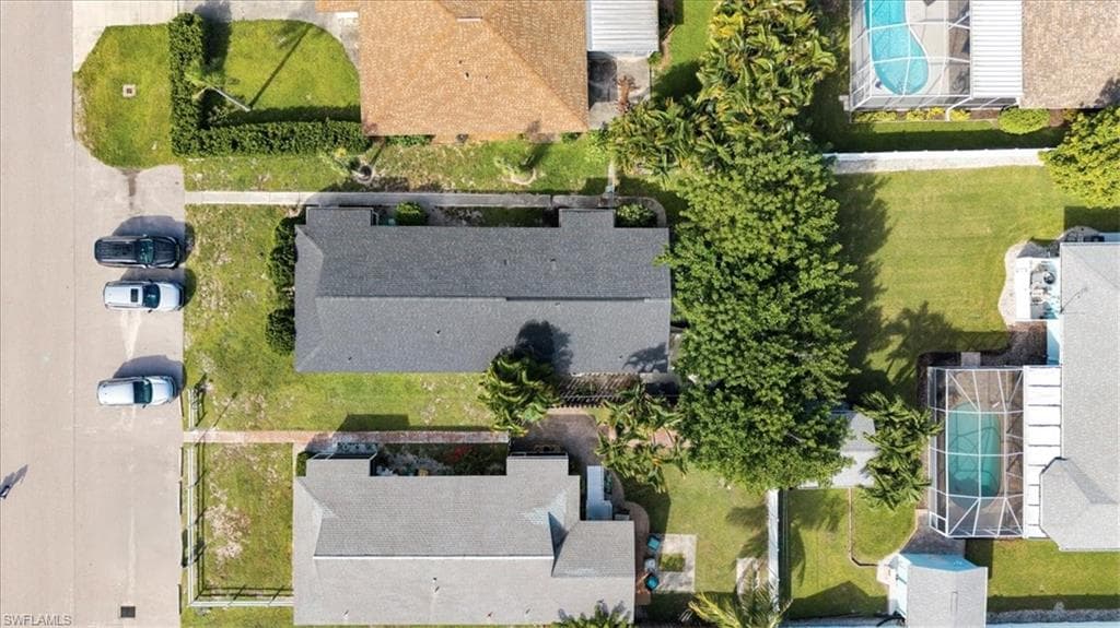 681/683 95th AVE N, NAPLES FL 34108-34