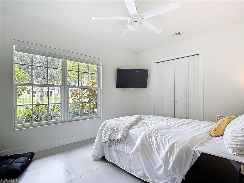 1325 Caloosa Vista RD, FORT MYERS FL 33901-17