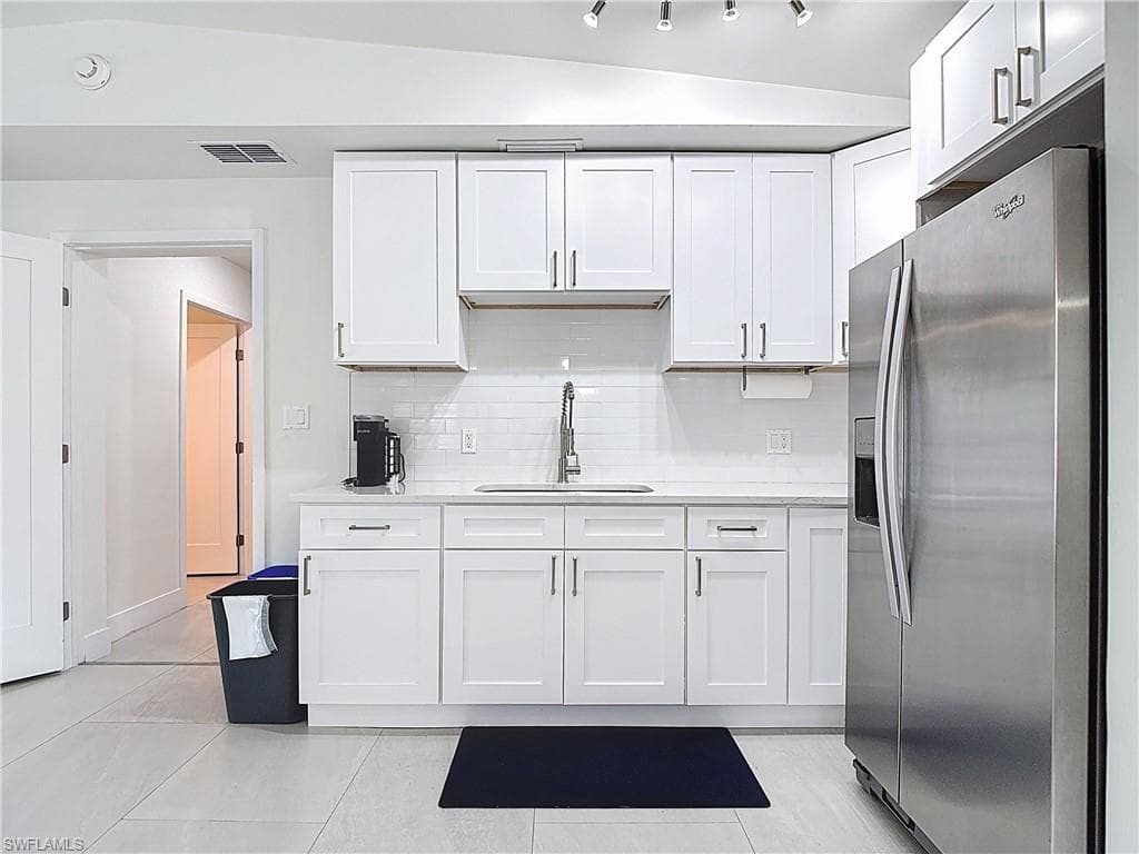 1325 Caloosa Vista RD, FORT MYERS FL 33901-39