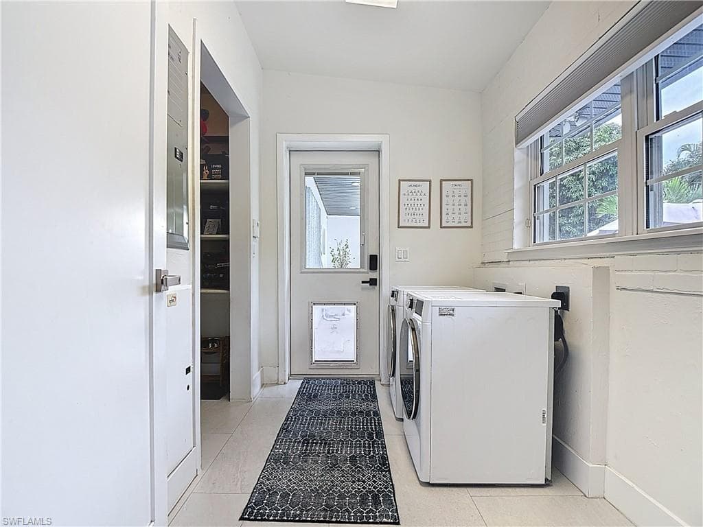 1325 Caloosa Vista RD, FORT MYERS FL 33901-24