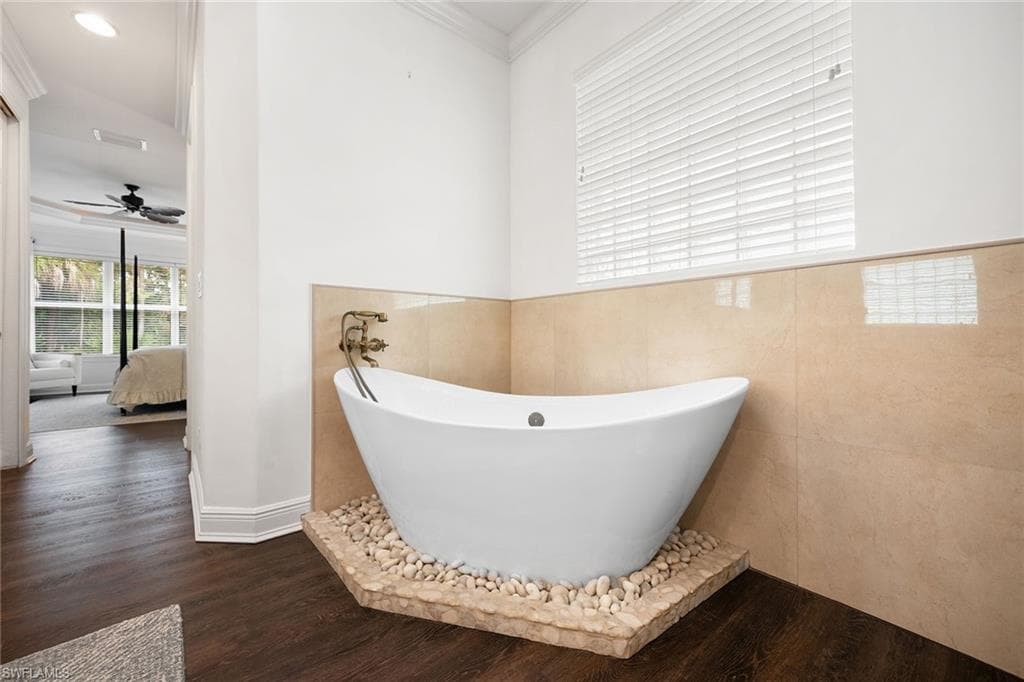 12771 Aviano DR, NAPLES FL 34105-26