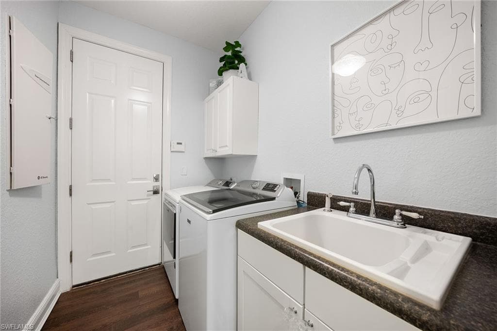 12771 Aviano DR, NAPLES FL 34105-28