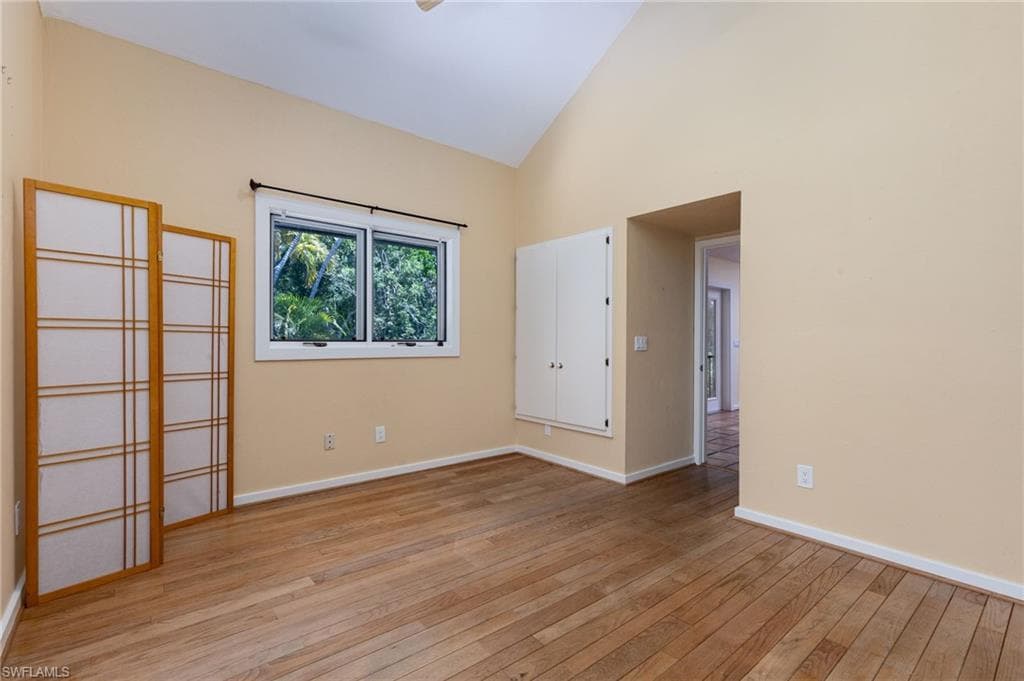 1345 Junonia ST-10