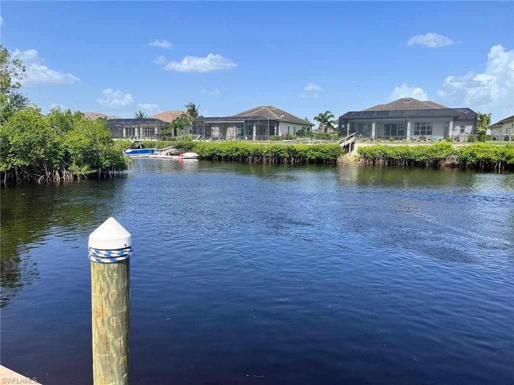 6156 Lake Front DR, FORT MYERS FL 33908-16
