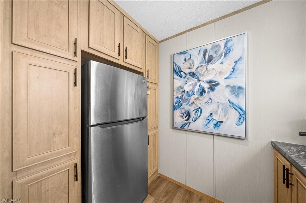 372 Santa Fe TRL, NORTH FORT MYERS FL 33917-11