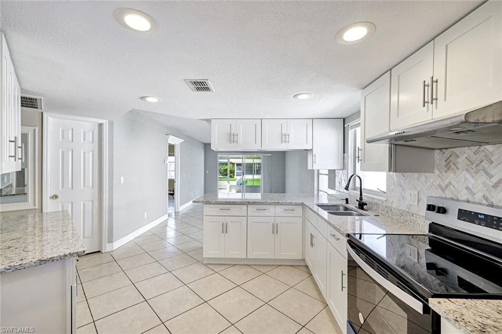321 Dania ST, LEHIGH ACRES FL 33936-2