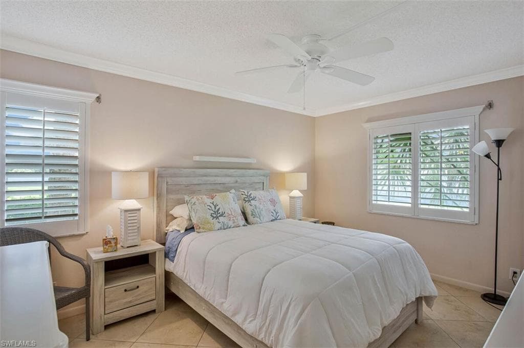 4318 27th CT SW # 101, NAPLES FL 34116-18