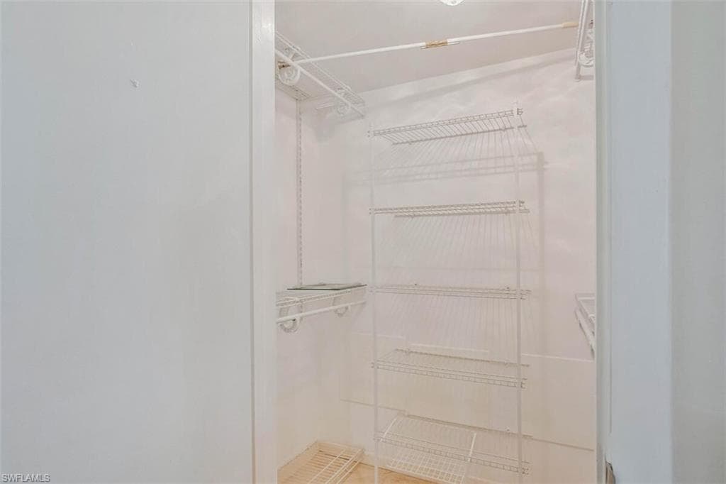 4318 27th CT SW # 101, NAPLES FL 34116-30