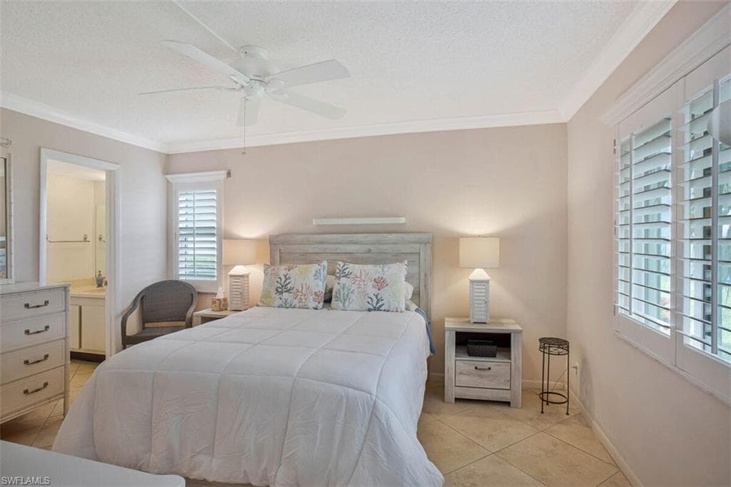 4318 27th CT SW # 101, NAPLES FL 34116-28