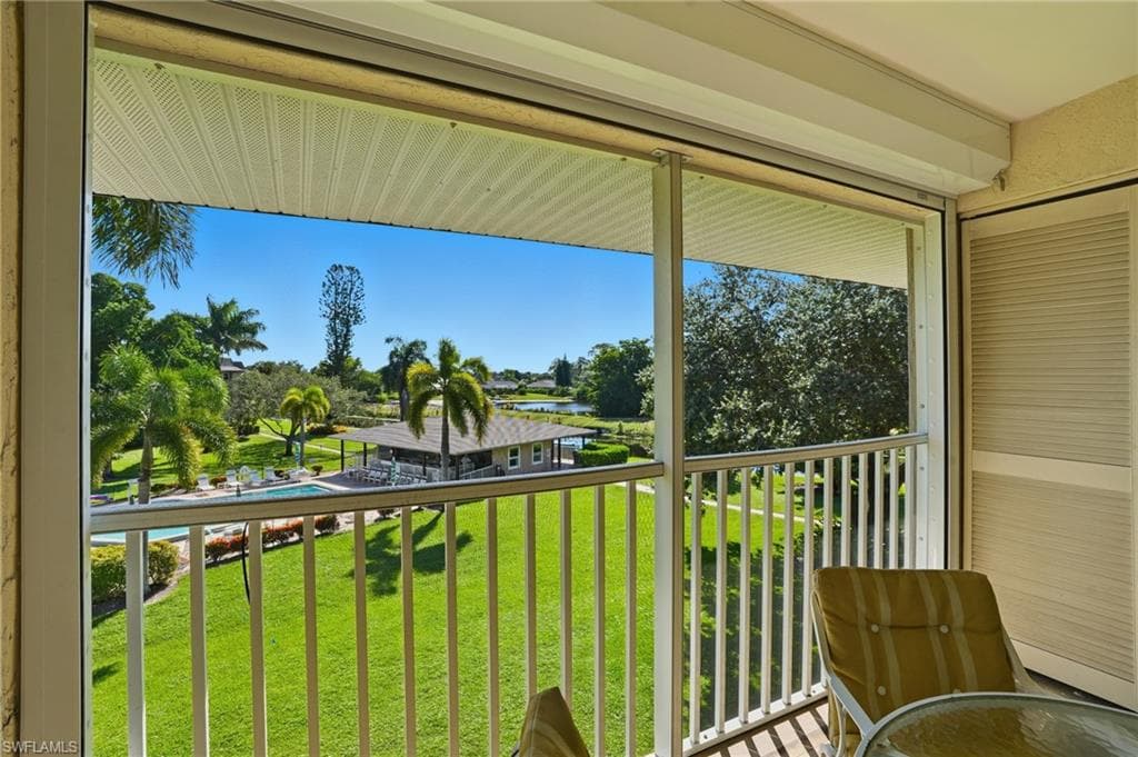 5451 Rattlesnake Hamm RD # 305, NAPLES FL 34113-3