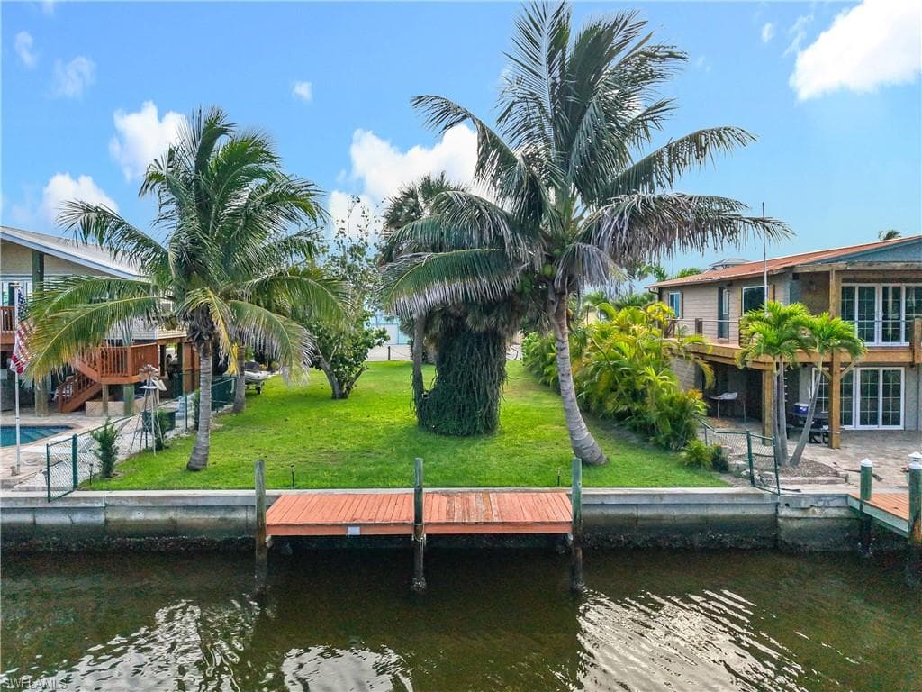 219 Primo DR, FORT MYERS BEACH FL 33931-5