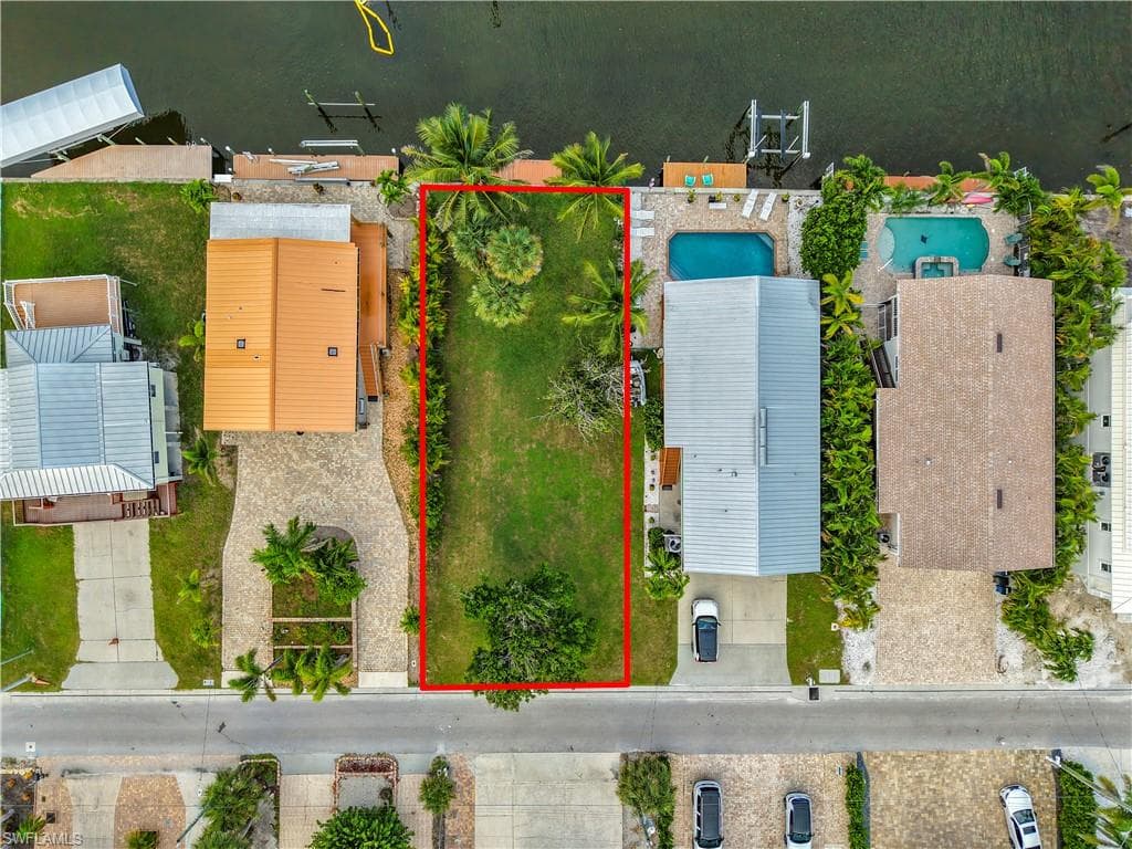 219 Primo DR, FORT MYERS BEACH FL 33931-4