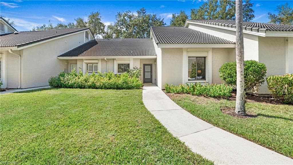 606 Arbor Lake DR # 104, NAPLES FL 34110-5