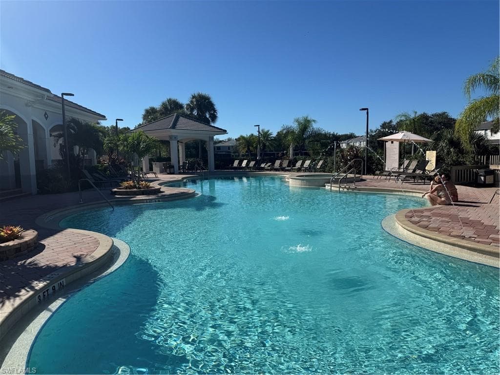 15155 Summit Place CIR # 232, NAPLES FL 34119-2