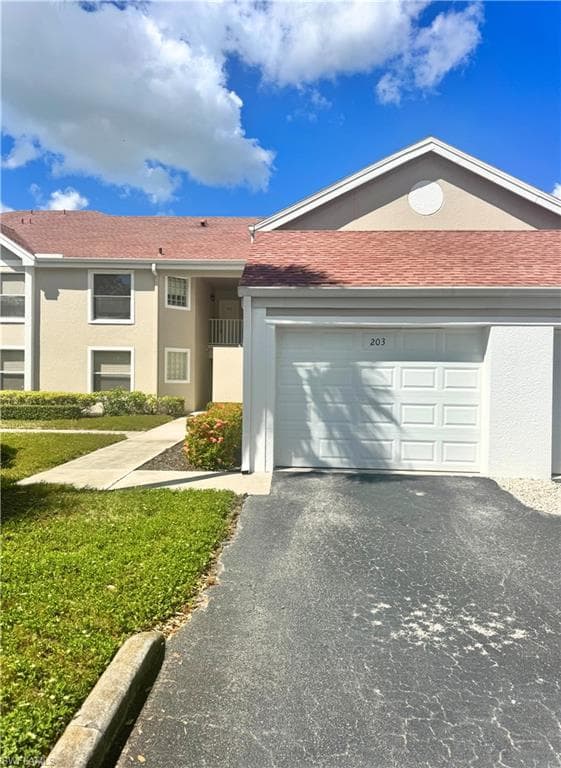 9852 Luna CIR # B203, NAPLES FL 34109-1