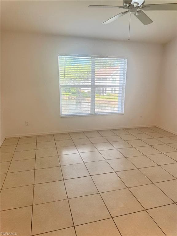 9852 Luna CIR # B203, NAPLES FL 34109-10