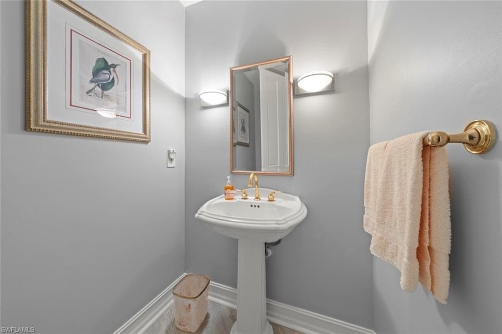 5669 Baltusrol CT # 2B, SANIBEL FL 33957-13