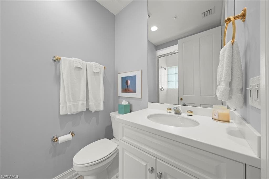 5669 Baltusrol CT # 2B, SANIBEL FL 33957-40