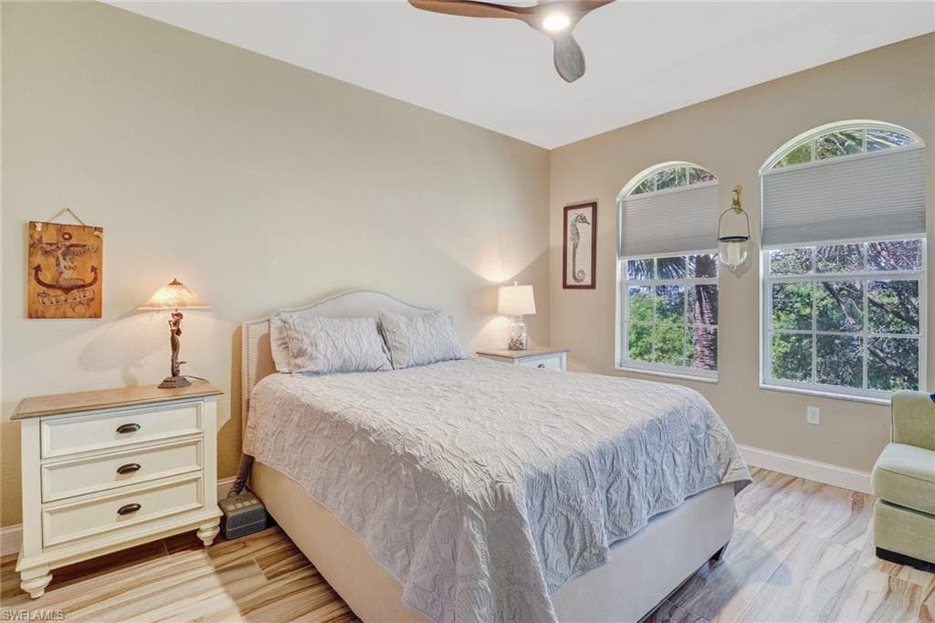 10037 Heather LN # 4, NAPLES FL 34119-4