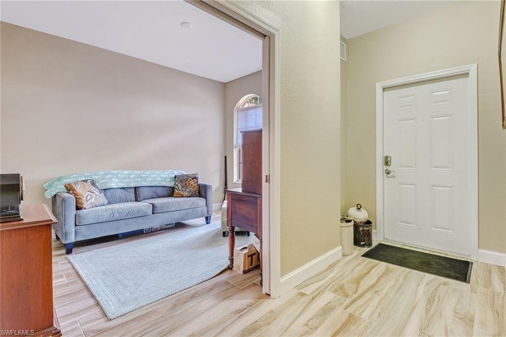 10037 Heather LN # 4, NAPLES FL 34119-19