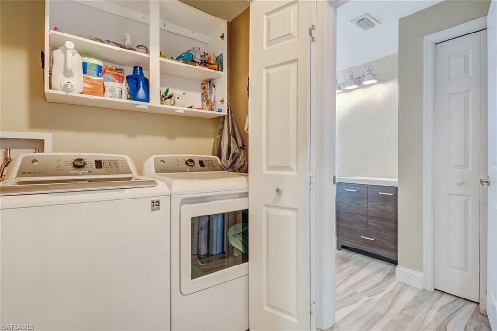 10037 Heather LN # 4, NAPLES FL 34119-17