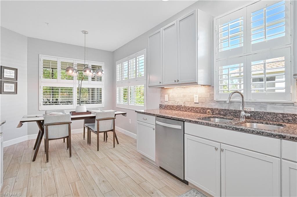 18900 Bay Woods Lake DR # 203, FORT MYERS FL 33908-16