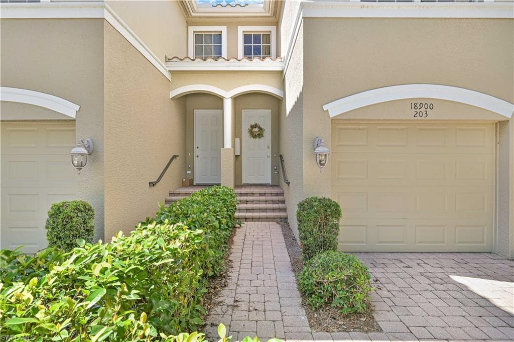 18900 Bay Woods Lake DR # 203, FORT MYERS FL 33908-35