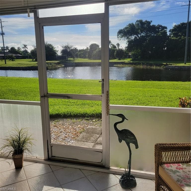 200 Valley Stream DR # 4C, NAPLES FL 34113-16