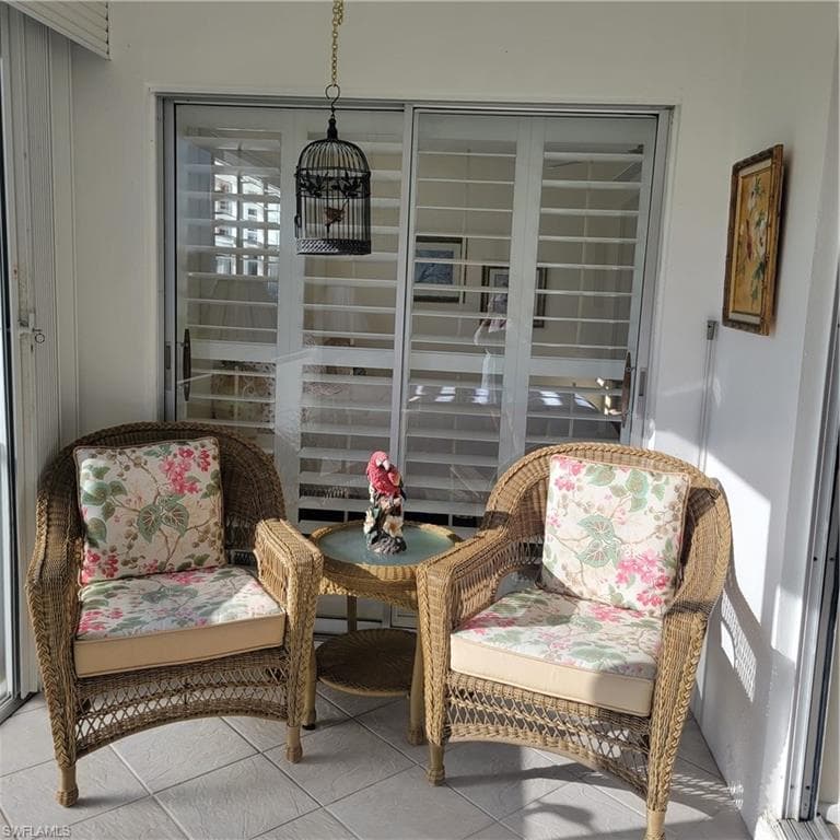 200 Valley Stream DR # 4C, NAPLES FL 34113-15