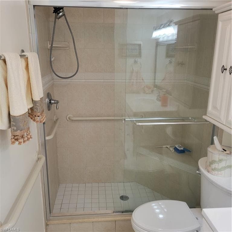 200 Valley Stream DR # 4C, NAPLES FL 34113-21