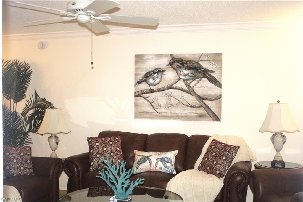 200 Valley Stream DR # 4C, NAPLES FL 34113-7