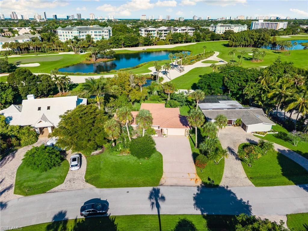 77 Cypress Point DR, NAPLES FL 34105-6