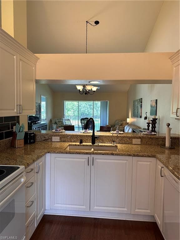 321 Robin Hood CIR # 201, NAPLES FL 34104-5