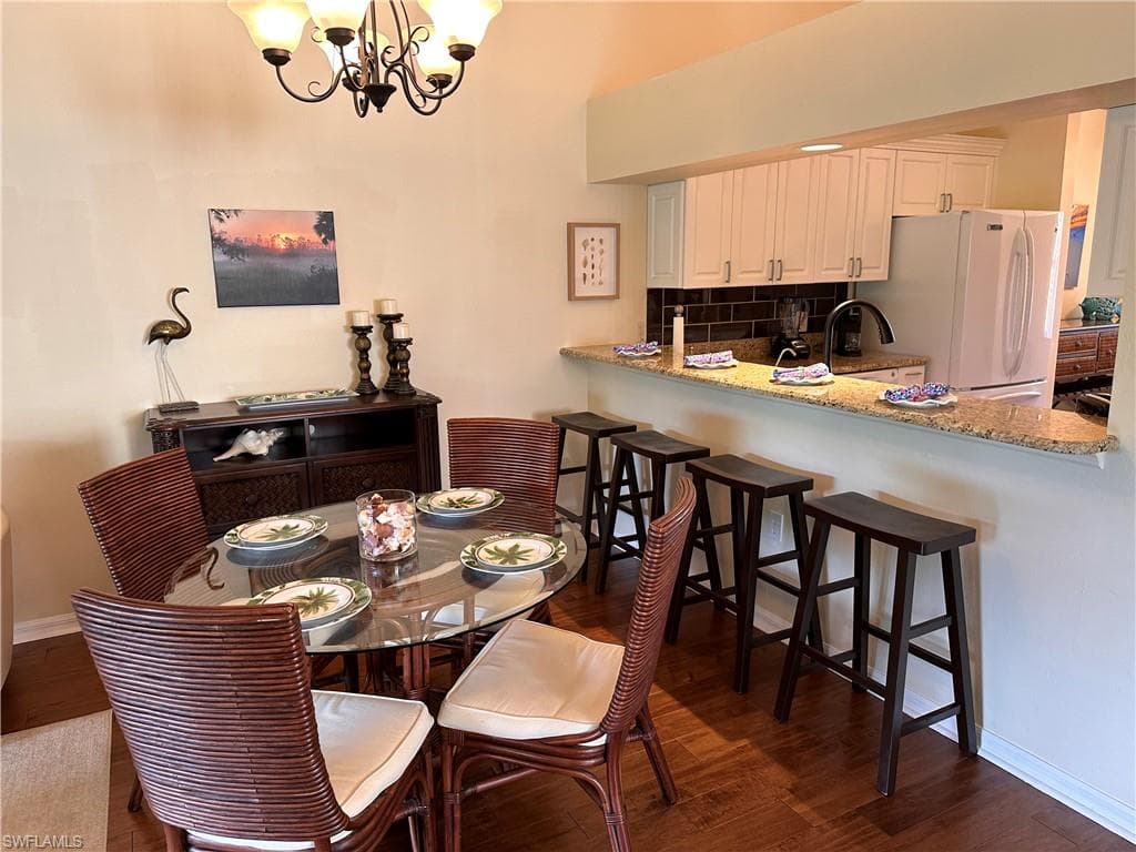 321 Robin Hood CIR # 201, NAPLES FL 34104-7